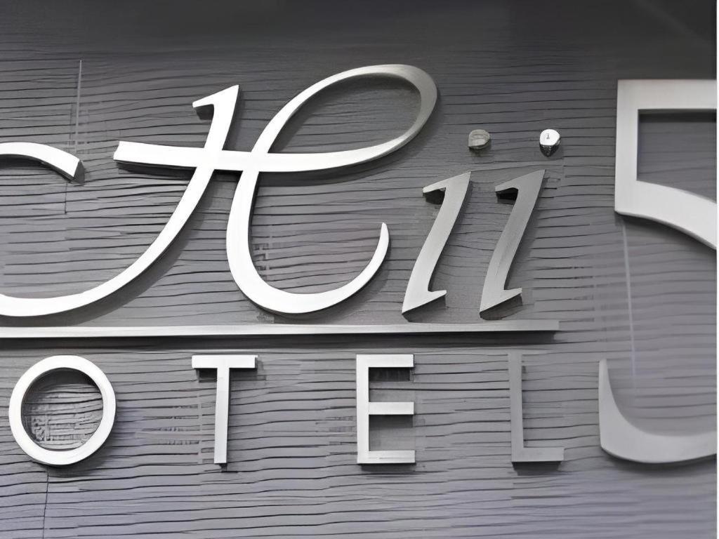 Hii-5 Hotel Kota Kinabalu Bagian luar foto