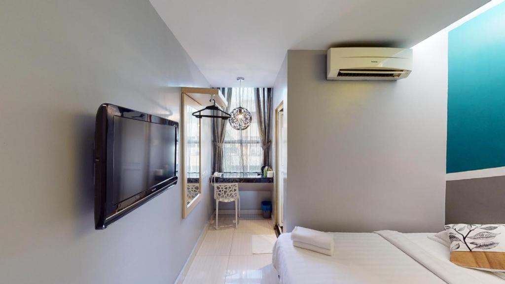 Hii-5 Hotel Kota Kinabalu Bagian luar foto