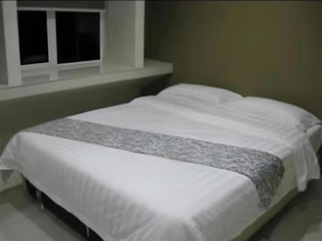 Hii-5 Hotel Kota Kinabalu Bagian luar foto