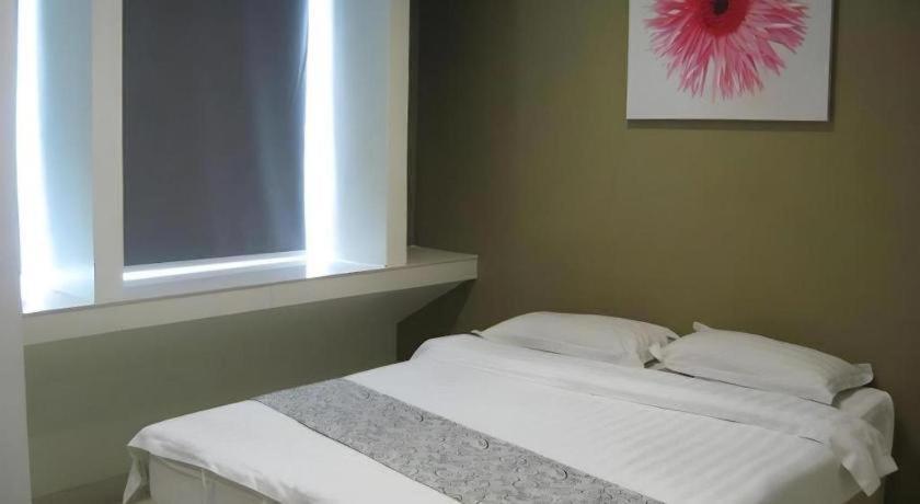 Hii-5 Hotel Kota Kinabalu Bagian luar foto